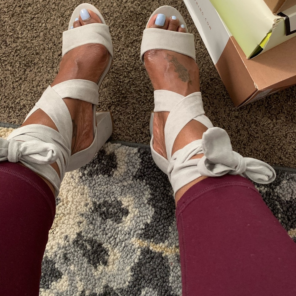 Gray Suede Shoe Dazzle heels - Picture 3 of 3